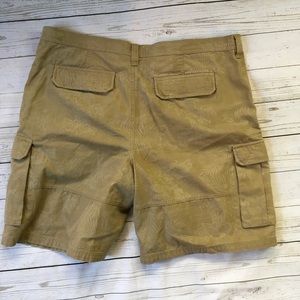 NWOT Faded Glory Khaki / Palm Print Shorts Size 42